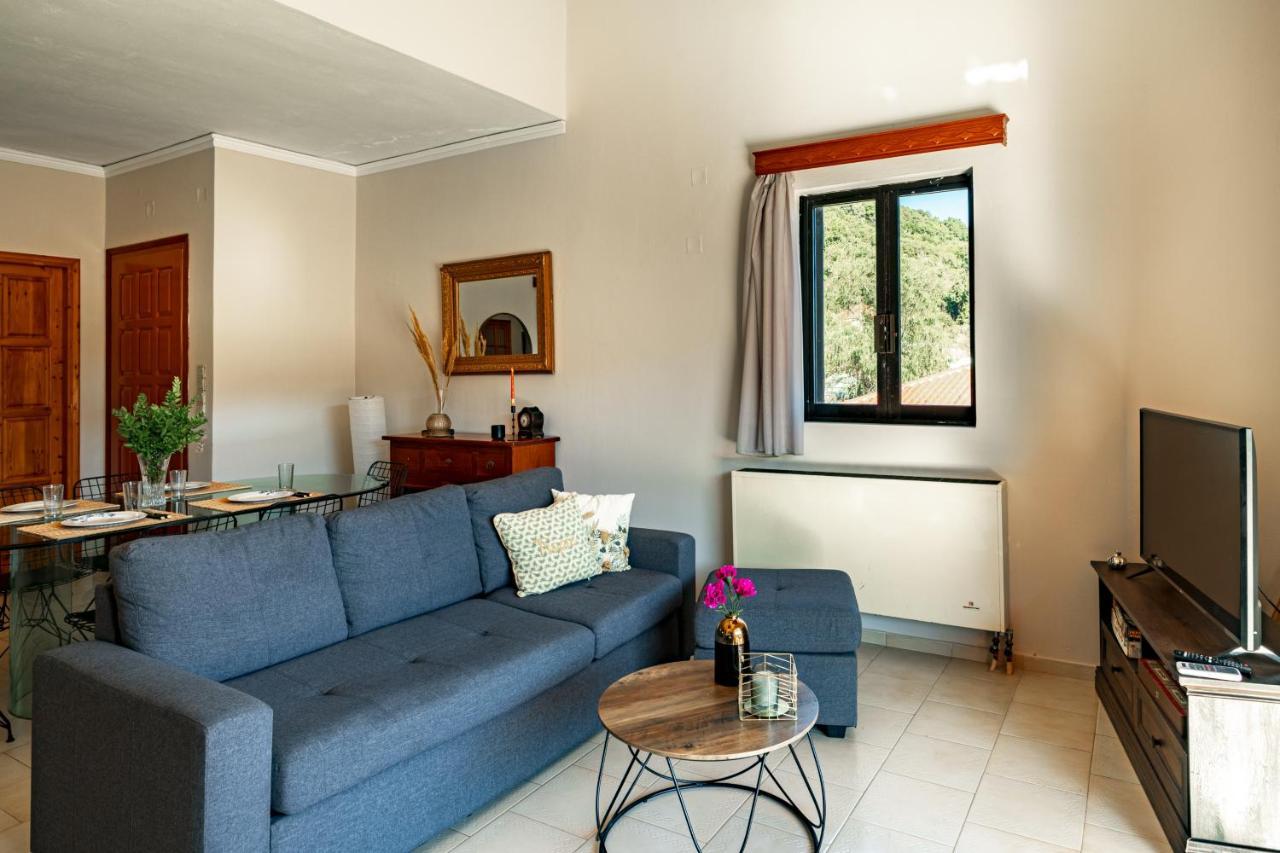Golden Flower'S Apartment Poros  Exterior photo