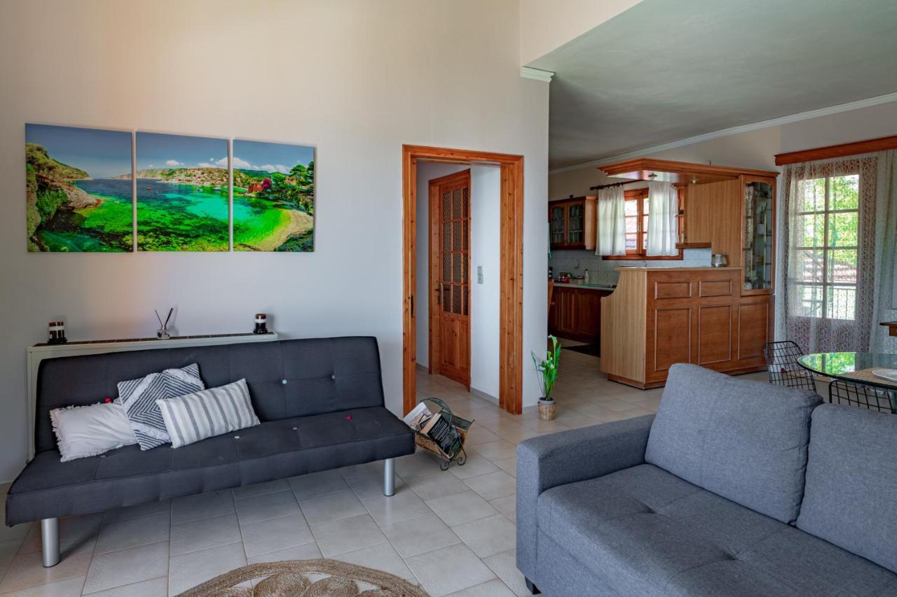 Golden Flower'S Apartment Poros  Exterior photo