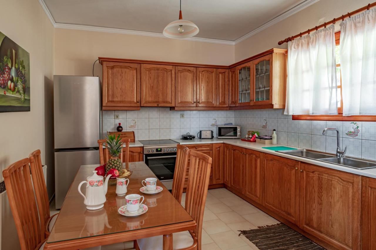 Golden Flower'S Apartment Poros  Exterior photo